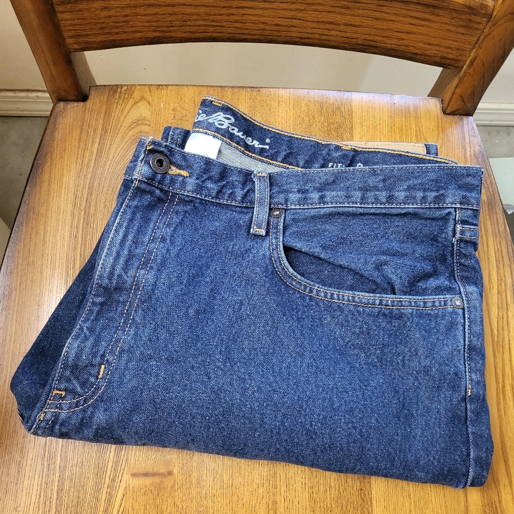 Men's Eddie Bauer relaxed fit jeans 40/30